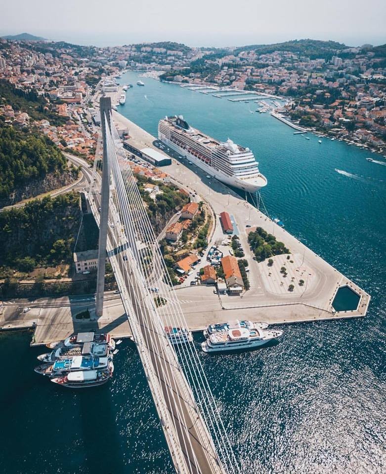 Stabilan promet kruzera u Dubrovniku