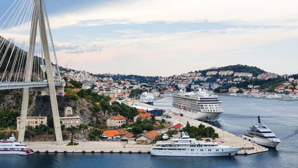 INAUGURALNI DOLAZAK BRODA VIKING VENUS U LUKU DUBROVNIK